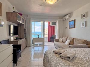 Estilo confort en Los Boliches con piscina parking