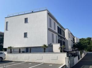 Beach Garden Terrace Njivice