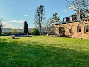 Renovated Farmhouse Half In The Trierer Heide