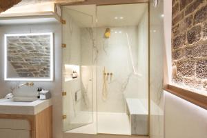 Appartements Maison Galante-s apartments with Services in Louvre - Rue des Dechargeurs : Appartement 3 Chambres