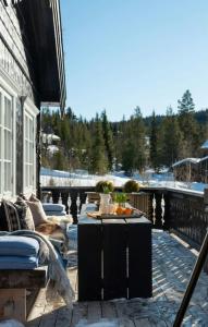 Spacious Family Cabin At Nesfjellet With Views - 3hvězdičkové hotely ve městě Nesbyen