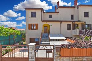 Apartments Marija 2394