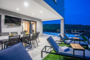 Villa Nina - Tugare, Omis