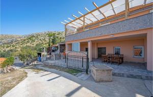 Awesome Home In Grebastica With Wifi