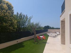 Villa FARO - new house, near beaches, heated pool, playroom, bbq, Salvore - Istria