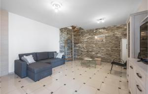 Awesome Home In Grebastica With Wifi