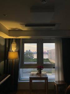 Sokcho Marinabay 305 "Lake View"