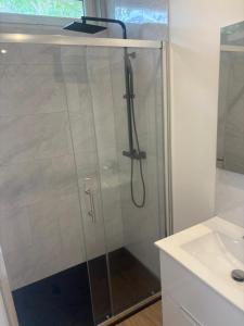 Parking Privé cosy 50m2 avec spa et jardin