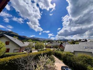 Chalets Le Chalet Charmette vue montagnes : photos des chambres