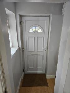 Private Room - Free Parking - 10 Mins to Birmingham City Centre