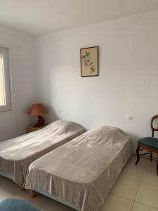 110m2 les pieds dans leau terrasse front de mer