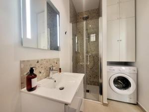 LIsnard 2 - T2 Climatisé dans le Vieil Antibes