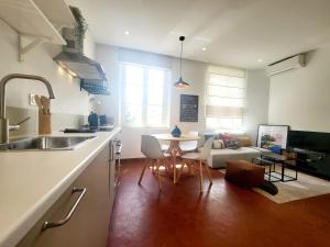 LIsnard 2 - T2 Climatisé dans le Vieil Antibes