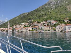 Apartment Loâso Comfy Two BDR Sixty meters to the sea