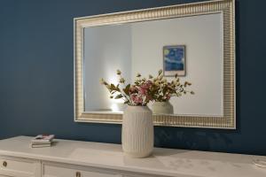 #Hidden Central Nest with Terrace