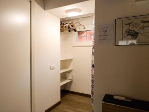 Chic Design Studio -Everythings Around You