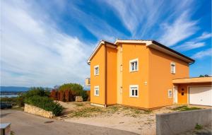 Nice Apartment In Sveti Vid-Miholjice