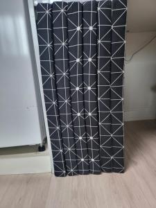 Shinnonhyeon Station 3 minutes away from the hotel