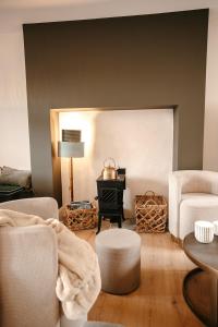 B&B / Chambres d'hotes les chambres des gabariers, les pieds dans l-eau : photos des chambres