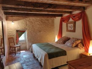Maisons de vacances Restored 18Th Century Farmhouse Near Albi : photos des chambres