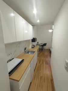 Sweet Studio z dzieloną łazienką