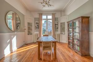 Historic Villa In Arcachon With Heated Pool