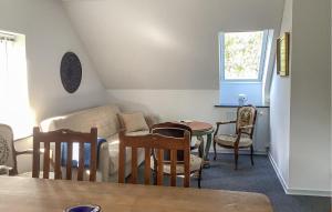 3 Bedroom Lovely Apartment In Engesvang