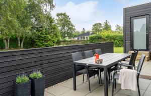 3 Bedroom Beautiful Home In Børkop