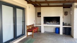 Fish & Go -Lovely cottage in gated Estate on river