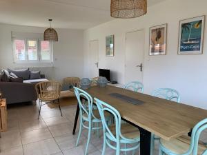 Maisons de vacances Maison lumineuse avec jardin & parking clos : photos des chambres