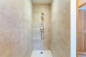 Maisons de vacances Bergeries Saumane, Les Lavandes : photos des chambres