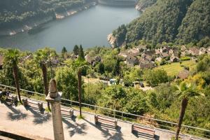 Cà Armonia 2 Lake & Mountain View Apartment