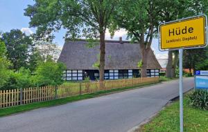 Stunning Home In Hüde