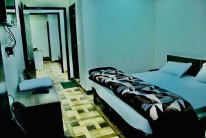 HOTEL THE KAFAL H0MESTAY Near Mall Road - Hygiene and Spacious Room - Free Wifi and Parking Facilities - Restaurant - Room Service - Best Family HomeStay In Mussoorie