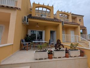 Tu lugar feliz al lado del mar