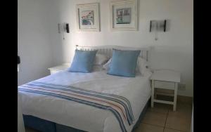 Athenian Cascades Kaliva 360