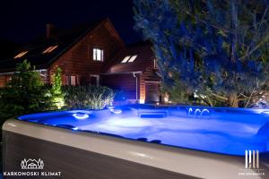Karkonoski Klimat - apartamenty z widokiem na góry, dostępem do sauny, balii, jacuzzi oraz miejscem na grill i ognisko