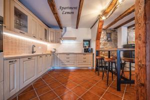 Istrian Stone House with big garden