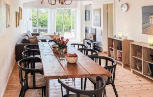 Awesome Home In Vejby With Wifi