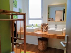 Appartements Spacieux 74m2 coeur de L-Isle sur la sorgue clim parking : photos des chambres
