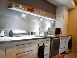 Appartements Spacieux 74m2 coeur de L-Isle sur la sorgue clim parking : photos des chambres