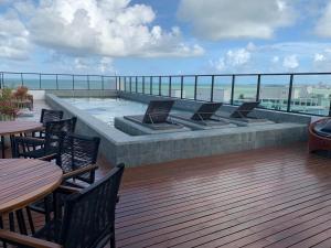 FLAT especial a 50 m da praia