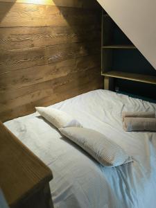 Appartements Joli studio moderne entierement renove - Guillestre - Risoul - Vars : photos des chambres