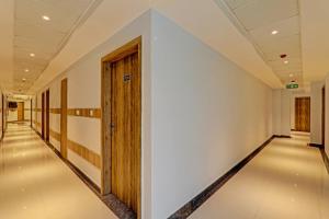 RROOMS Hotel Heera Grand