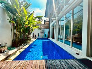 Modern Villa near Seminyak & Canggu, Large Pool