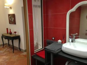 Maisons de vacances Renovated Farmhouse With Shared Pool In Lauragais : photos des chambres