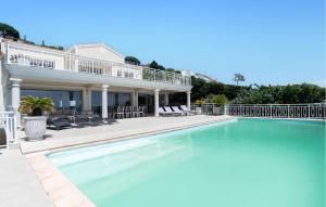 Beautiful Home In Les Issambres