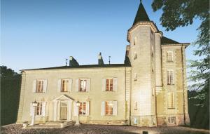 Awesome Home In Ardentes