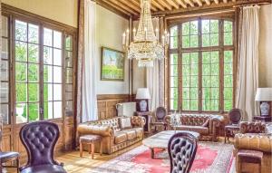 Awesome Home In Ardentes