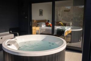 Migdale Heights - Luxury Cabins in The Highlands